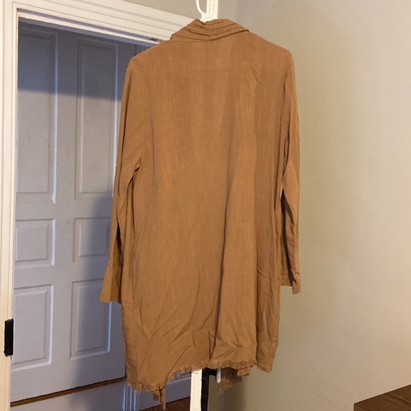 Tan fringe jacket - Picture 2 of 4